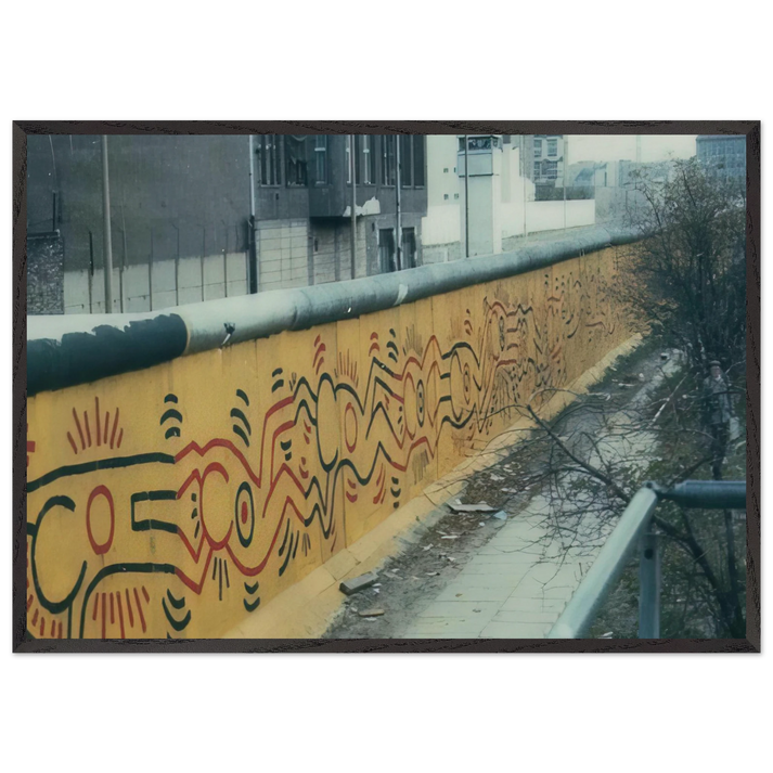 BERLIN MURAL 1986 N2 - Keith Haring 70x100 cm / 28x40 inches Framed Art Print – Black Wooden Frame