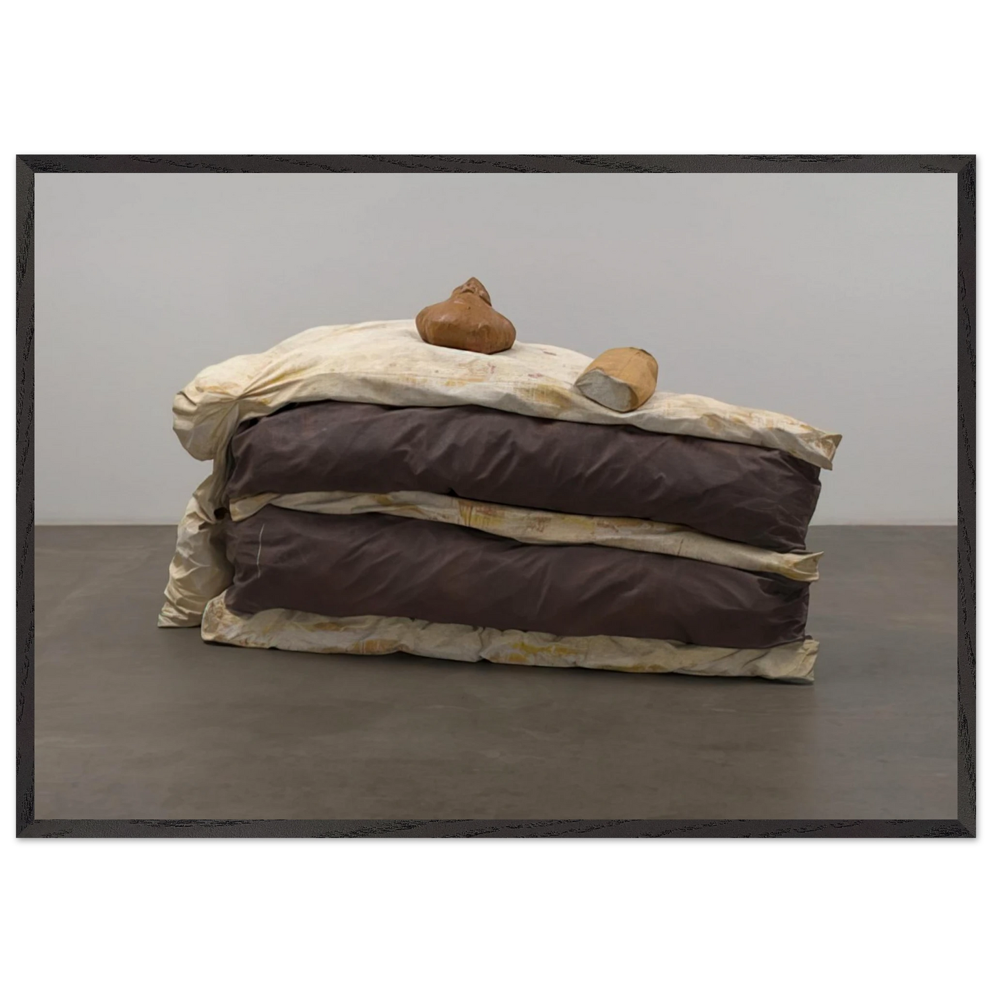FLOOR CAKE 1962 - Claes Oldenburg 70x100 cm / 28x40 inches Framed Art Print – Black Wooden Frame