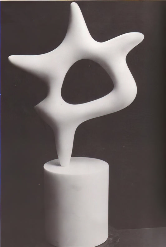 Wer war Hans Arp und welche Rolle spielte er im Dadaismus?