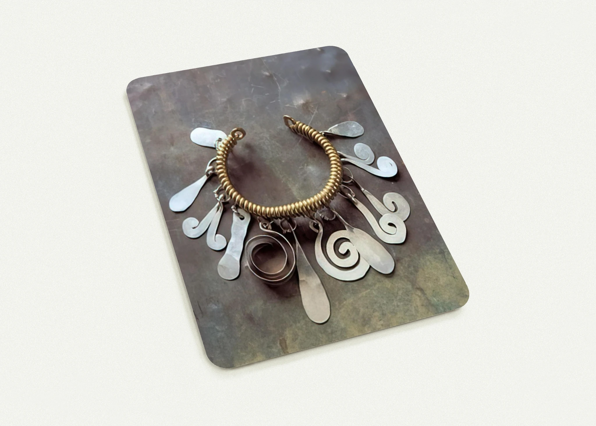 BRACELET 1930 By Alexander Calder Pack of 10 Post Cards | Alexander Calder Post Cards | A6 (10.5 x 14.8 cm) - 4.1 x 5.8 inches