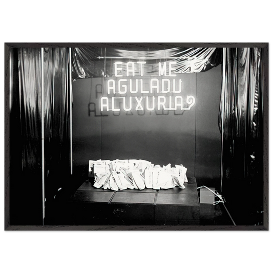 Eat Me The Gluttony or Lust - 1976 - Lygia Pape Framed Art Print – Black Wooden Frame - Default Title - -Framed Art Print